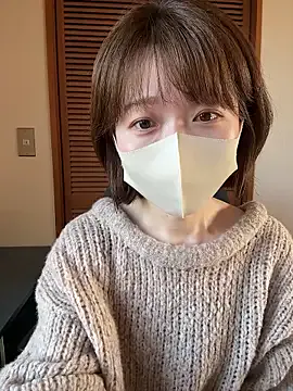 Momo_yuipu from StripChat