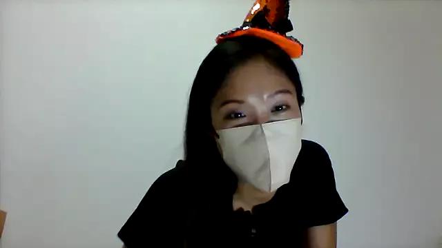 MOMOE_777888 from StripChat