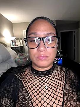 MonaBubblee from StripChat is Freechat