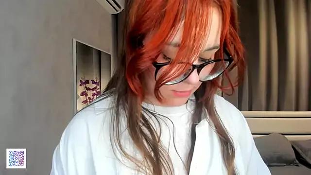 MonaHarcum from StripChat is Freechat