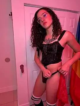 MonaSofia from StripChat is Freechat