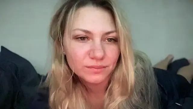 MonicaSweett from StripChat