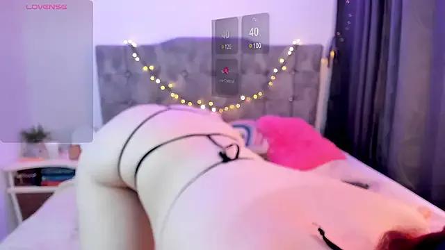 MonicaTsX from StripChat is Freechat