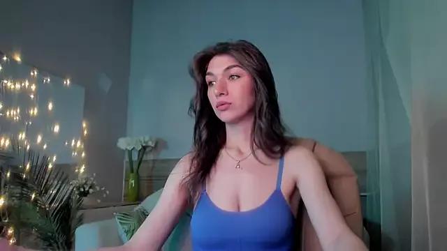 MonicaVii from StripChat is Freechat