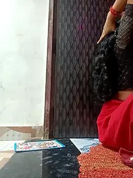 MoniedPersian from StripChat is Freechat
