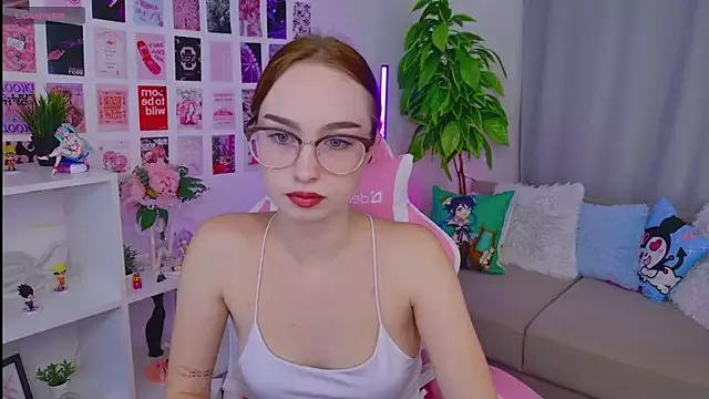 MonikaCarter from StripChat is Freechat
