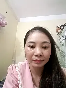 Moon-night222 on StripChat 