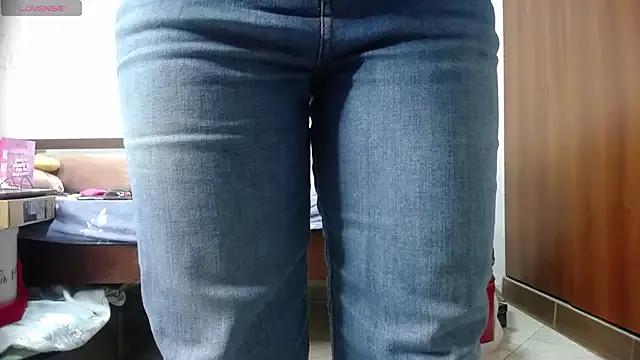 Moon_lunita from StripChat