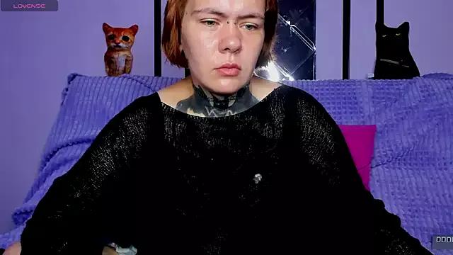 Moon_Owls from StripChat is Freechat