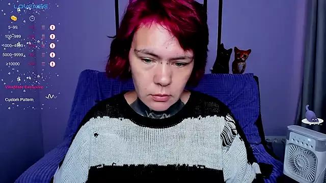 Moon_Owls from StripChat