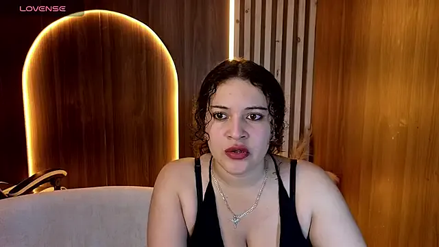 Moon_Tx from StripChat is Freechat