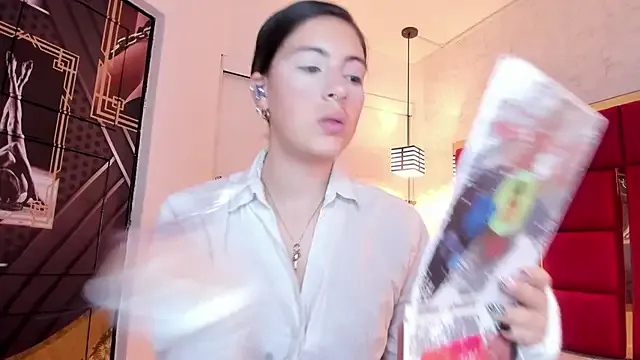 moon_winy from StripChat is Freechat