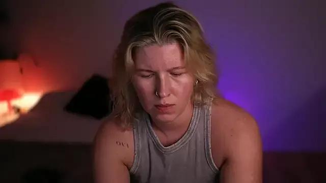 moonamii from StripChat