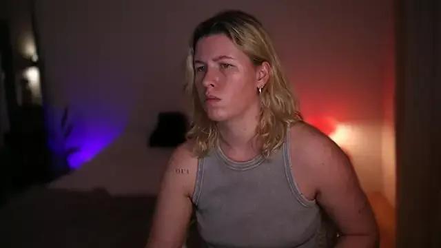 moonamii from StripChat is Freechat