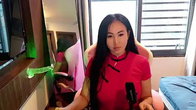 Moongirlme from StripChat