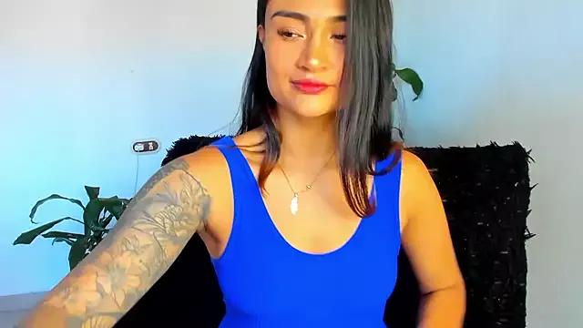 Moonie_baddie from StripChat
