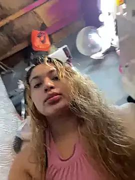 MoonieBarbie from StripChat