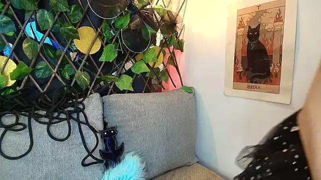 Moonlight_lovee from StripChat