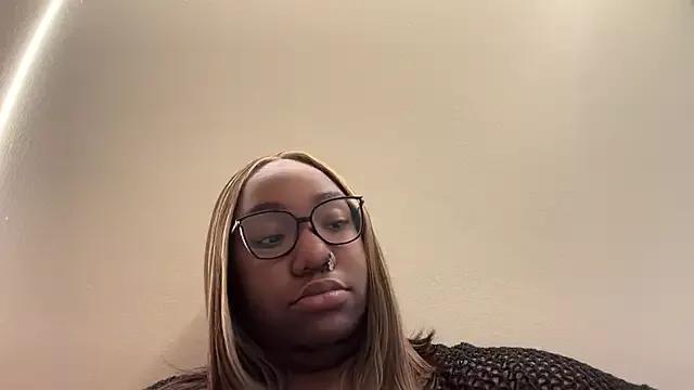 moonlit_softgirl from StripChat