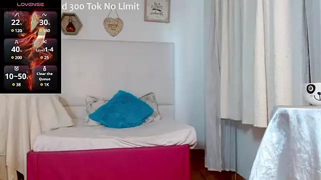 Try our streaming cams variety and talk on a personal level with our adorable girls streamers, showing off their bountiful shapes and dildos.