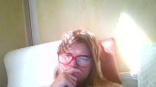 Moonolighta from StripChat is Freechat