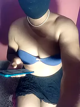 Moonshine07 on StripChat 