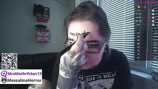 MoorderxDoll from StripChat