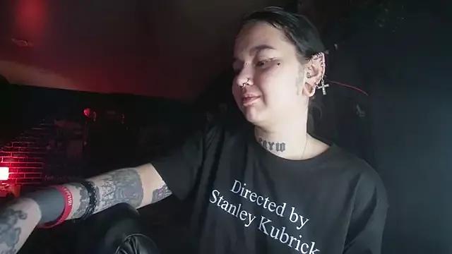 MoorderxDoll from StripChat