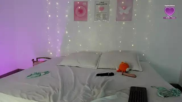 Try our streaming cams variety and talk on a personal level with our adorable girls streamers, showing off their bountiful shapes and dildos.