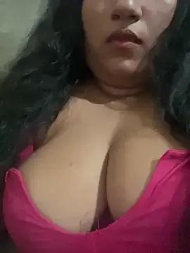 moreninhasaffa from StripChat is Freechat
