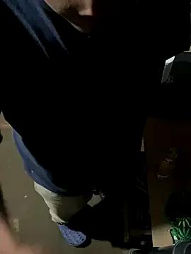 Morrohot13 from StripChat