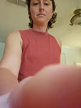 mossy_kiss from StripChat