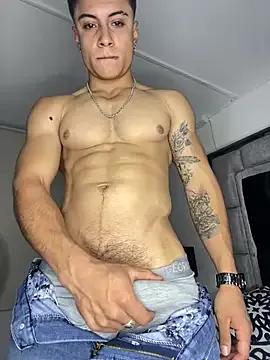 MR_MUSCLE from StripChat is Freechat