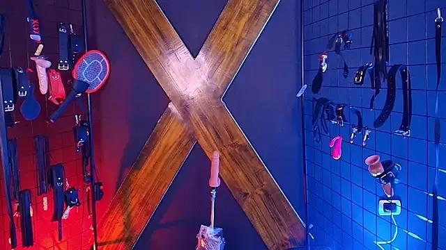 mranii_queen_bdsm_ from StripChat is Freechat