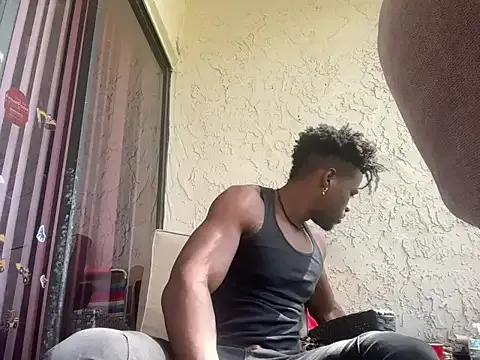 MrDaddyBlackNi9e from StripChat is Freechat