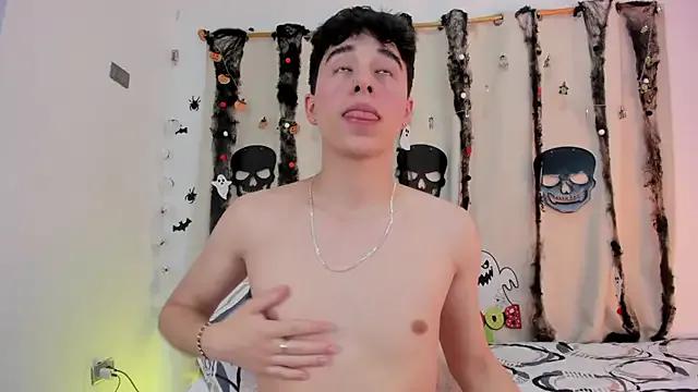 mrhot_night from StripChat is Freechat