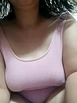 mrt_chubby from StripChat is Freechat