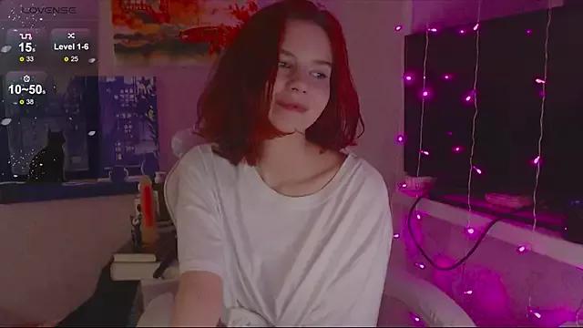 mslilunicorn from StripChat is Freechat
