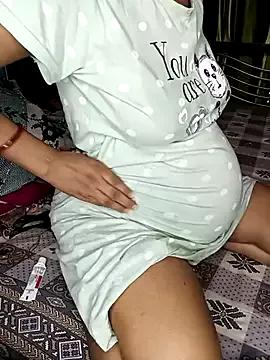 MUMTAJ-1 from StripChat is Freechat