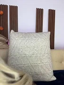 Mya_lorenz from StripChat is Freechat