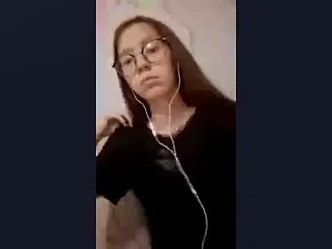MycuuteEmma from StripChat is Freechat