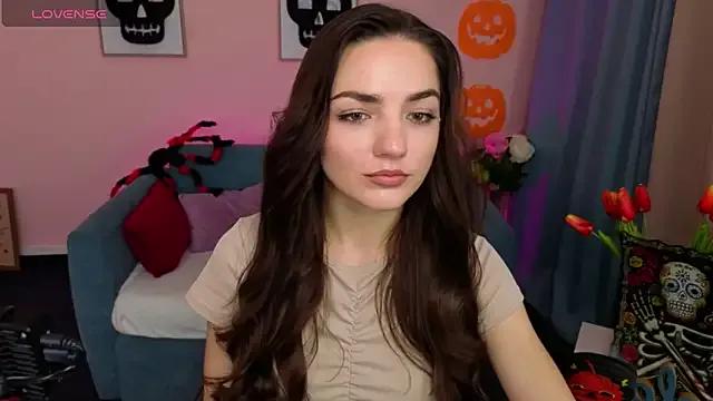 MyEllaLuvs from StripChat is Freechat