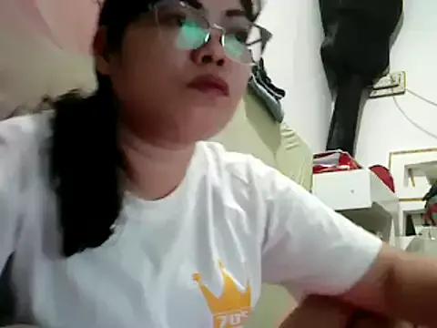 mynameisamor from StripChat is Freechat