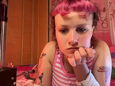 MystiqueRoxy from StripChat is Freechat