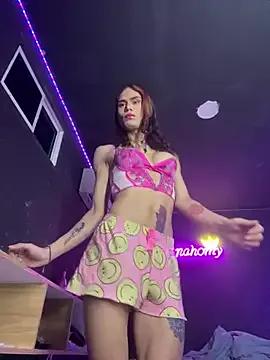 Try our streaming cams variety and talk on a personal level with our adorable girls streamers, showing off their bountiful shapes and dildos.