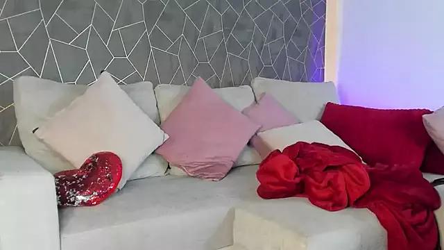 NahomiiPriestt from StripChat is Freechat