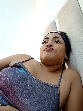 NahomiWalker_ from StripChat is Freechat