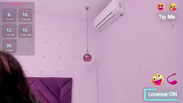 Try our streaming cams variety and talk on a personal level with our adorable girls streamers, showing off their bountiful shapes and dildos.