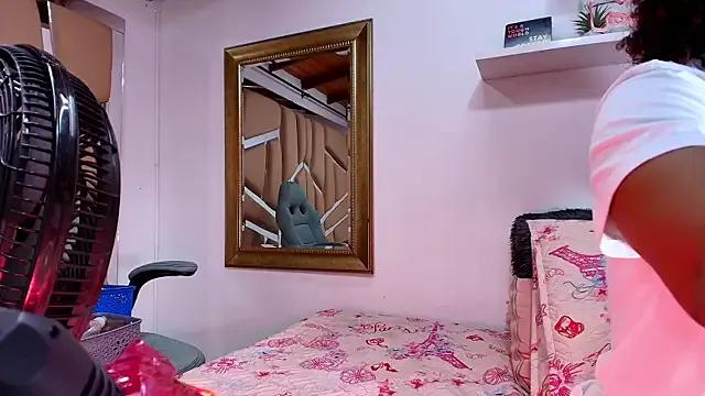 naia_blessed from StripChat