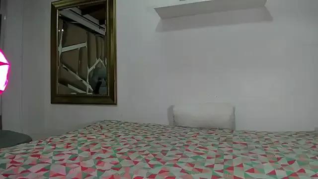 naia_blessed from StripChat